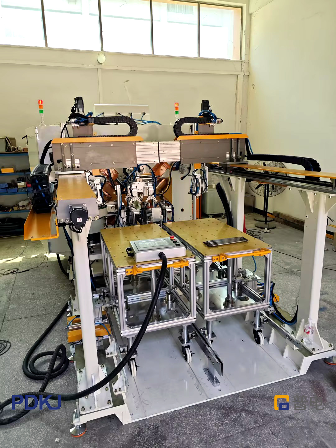 Automatische Vierpunktschwei&szlig;maschine